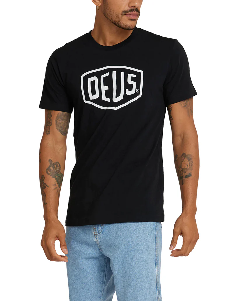 DEUS SHIELD TEE - BLACK