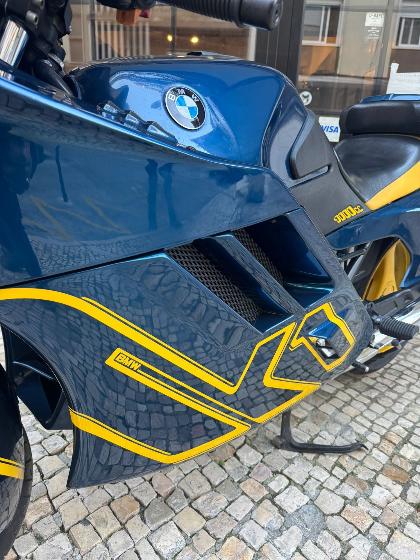 BMW K1