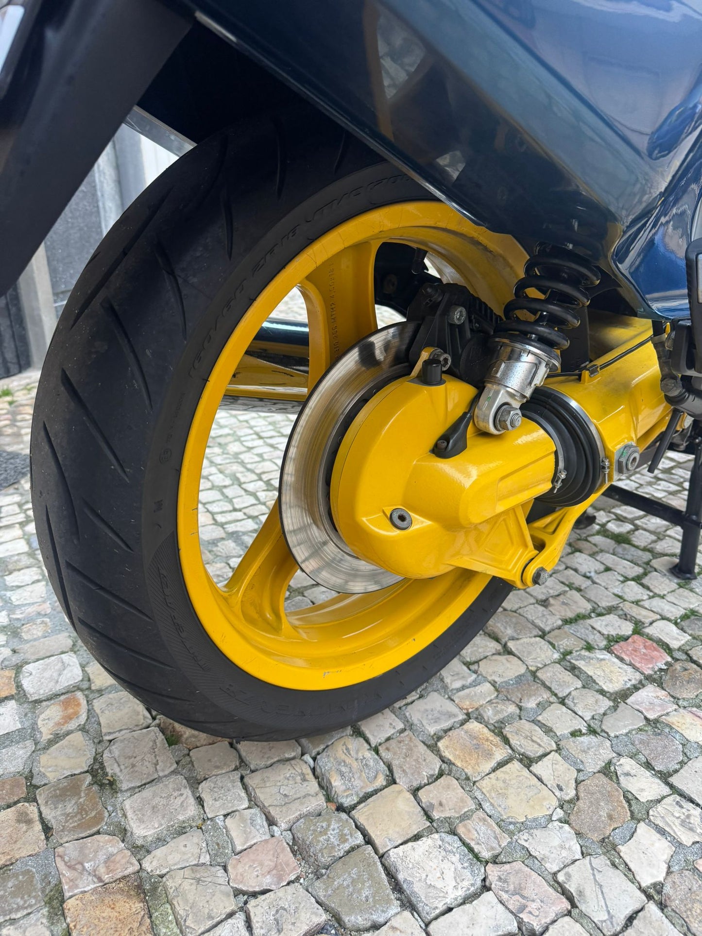 BMW K1