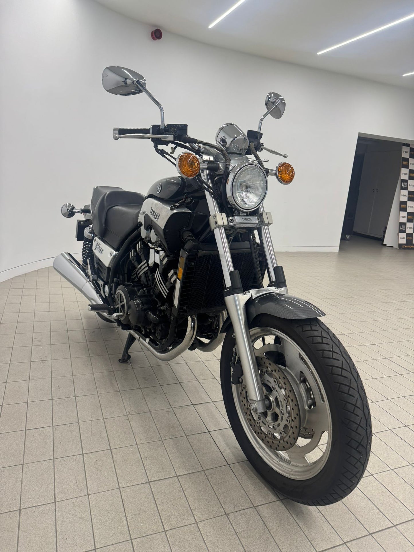 Yamaha VMAX 1200 Carbon Edition (2001)