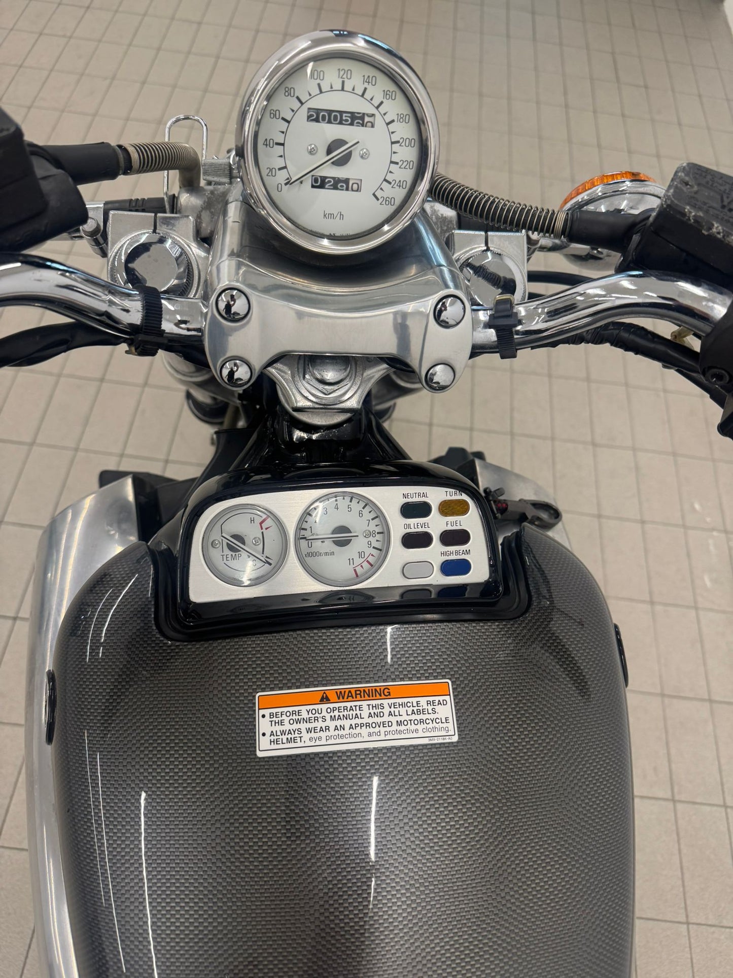 Yamaha VMAX 1200 Carbon Edition (2001)