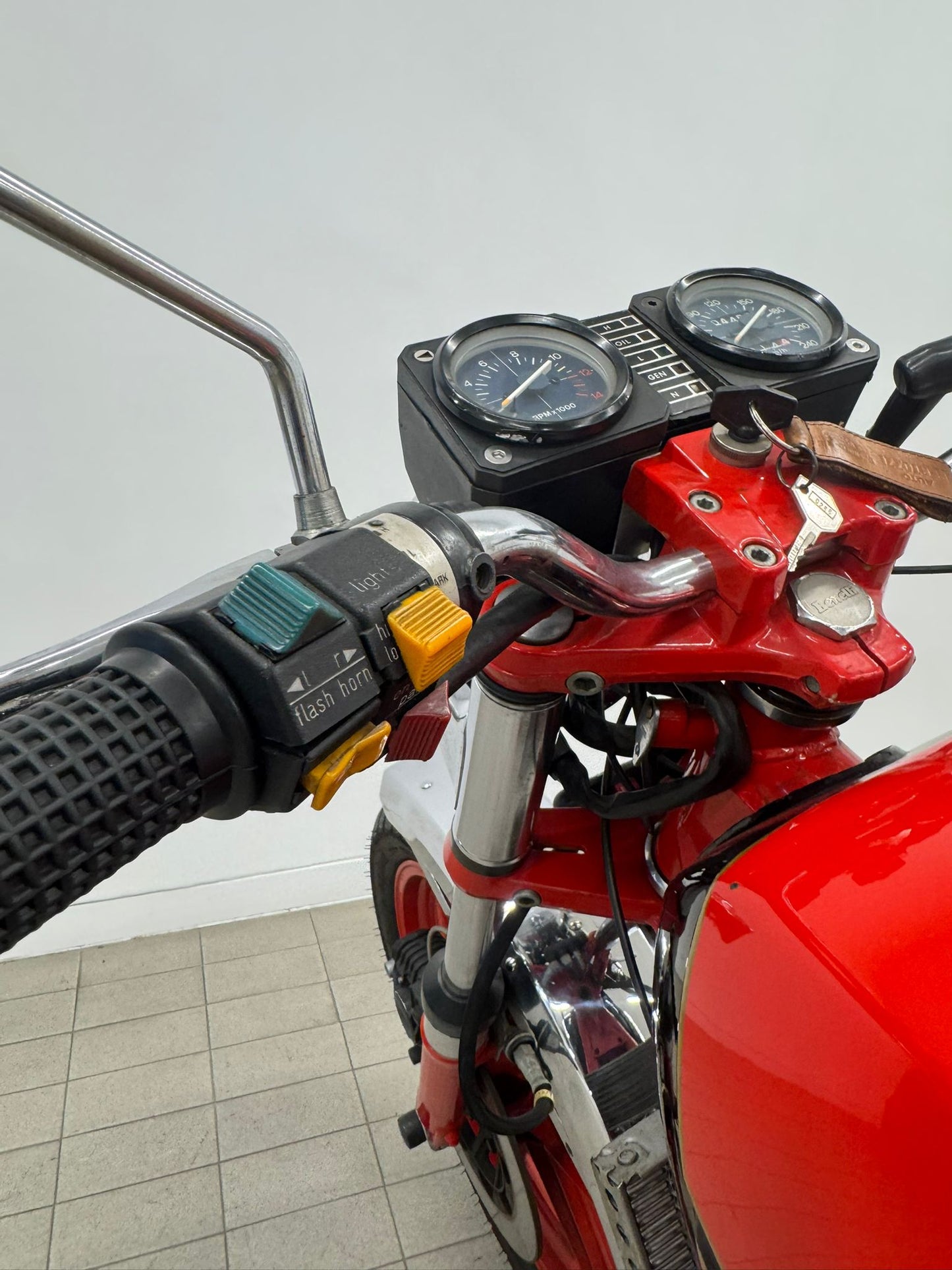 BENELLI 750 Sei - Primeira Mota de 6 Cilindros (Maio de 1982 - 5000km)