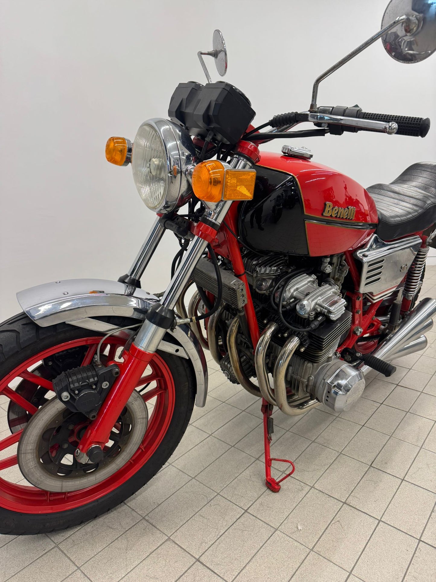 BENELLI 750 Sei - Primeira Mota de 6 Cilindros (Maio de 1982 - 5000km)