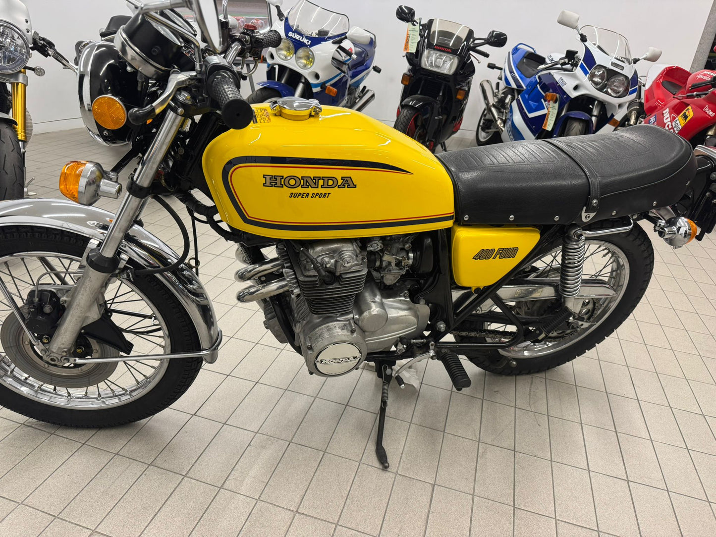 HONDA CB400 - SUPER SPORT