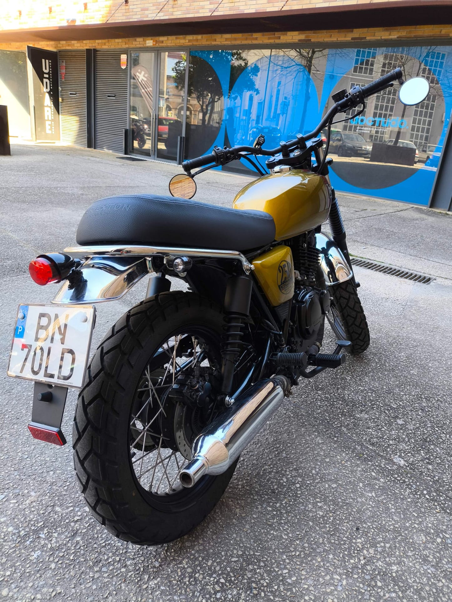 BRIXTON CROMWELL 250 ABS - Desert Gold/ Clockwork Orange