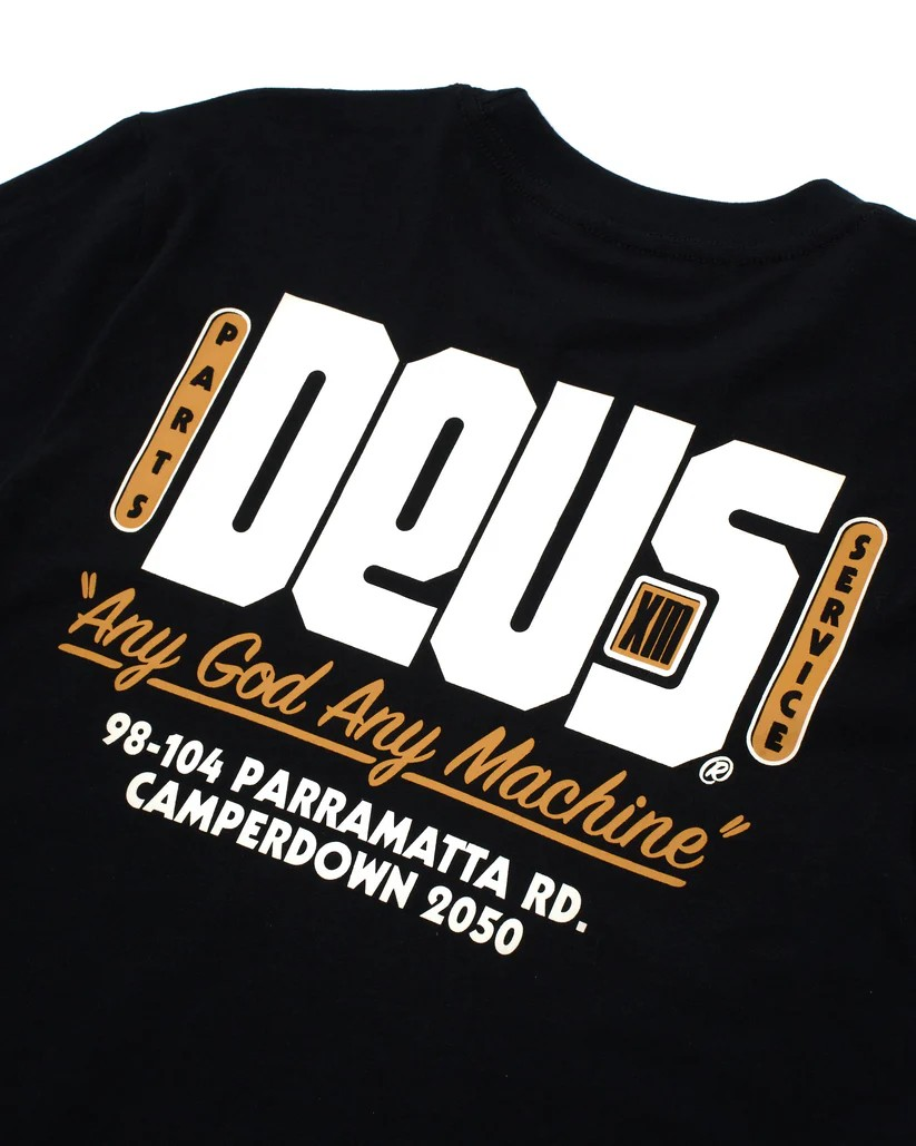 DEUS OUTAGE TEE - BLACK