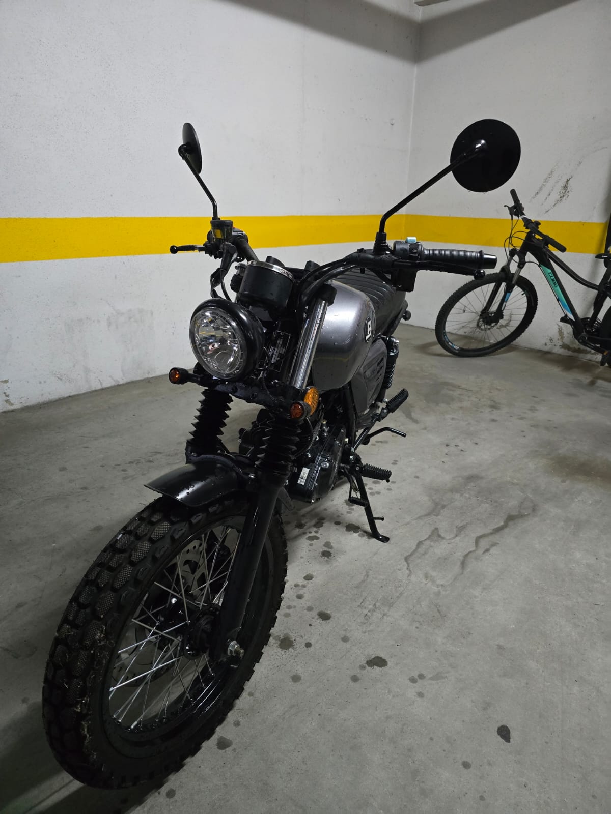 BLUROC LEGEND 125