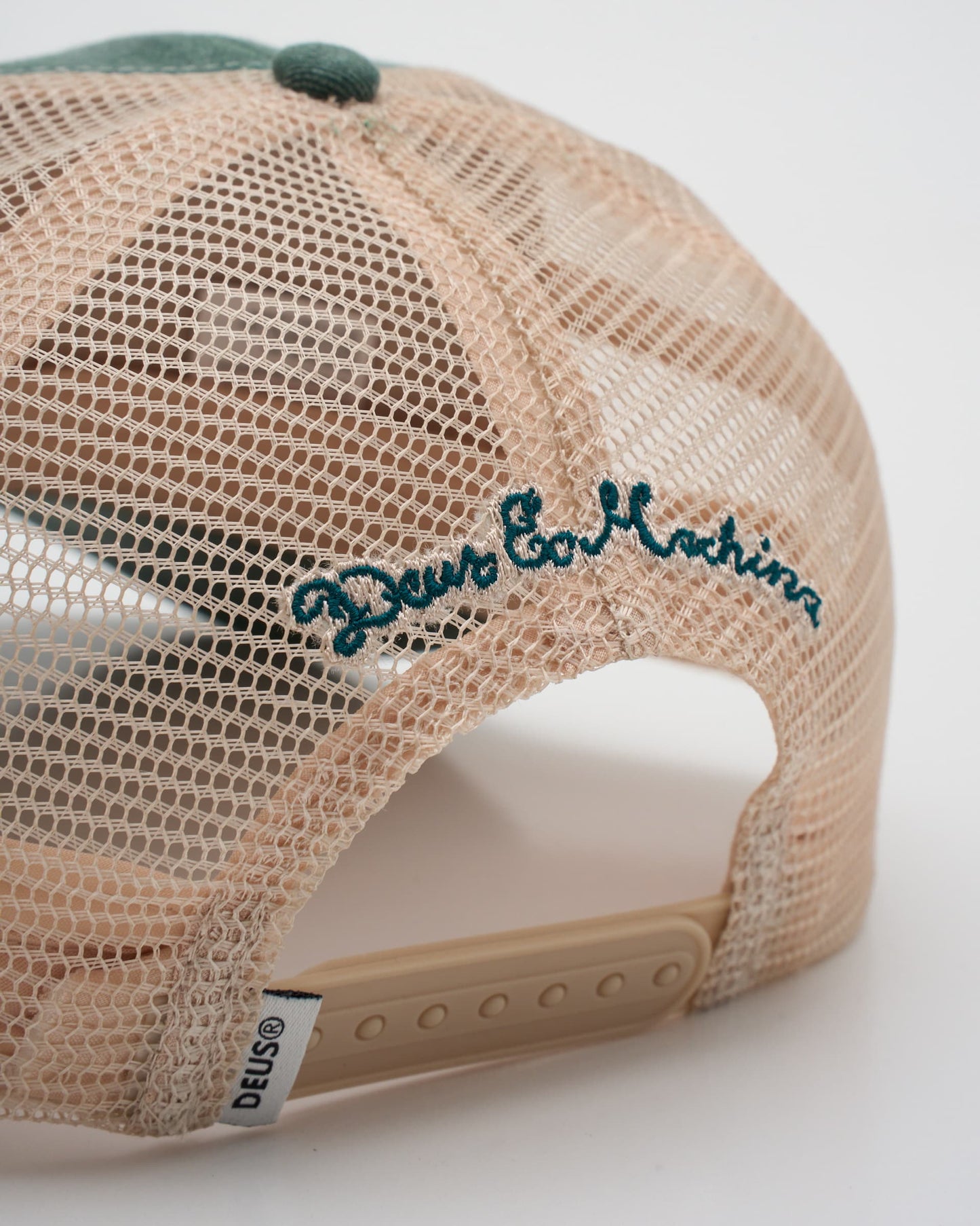 DEUS OPEN HEAD TRUCKER - BAYBERRY