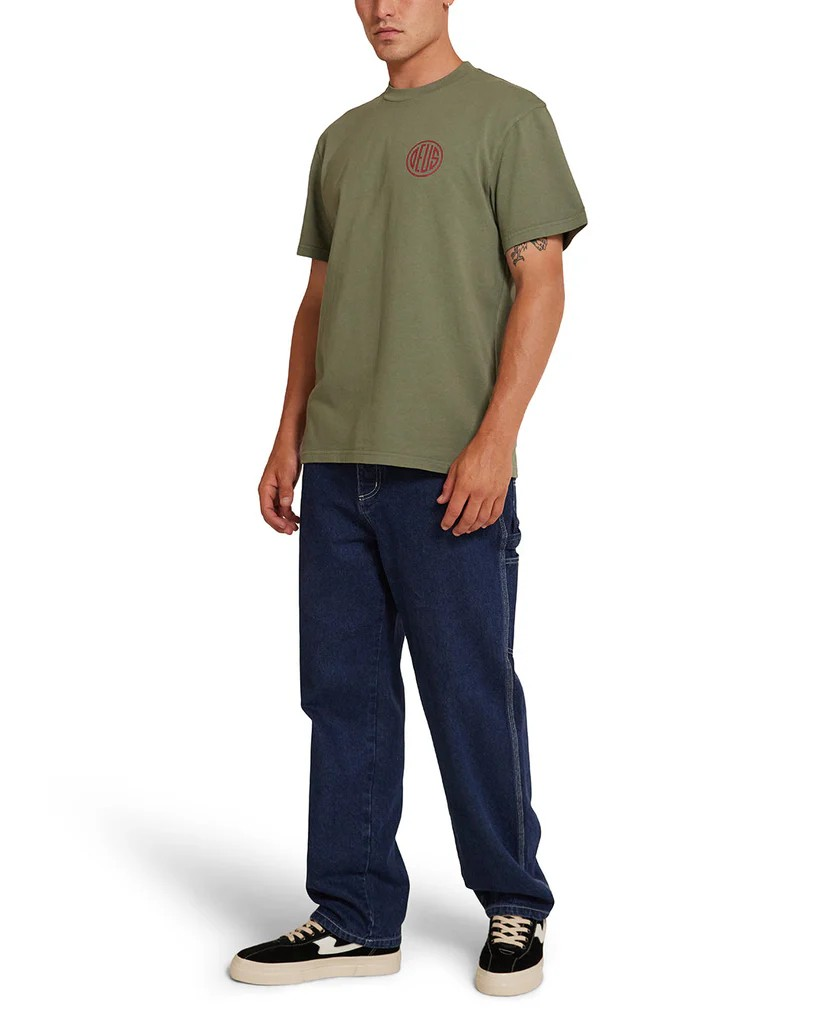 DEUS PILL LOGO TEE - PINE