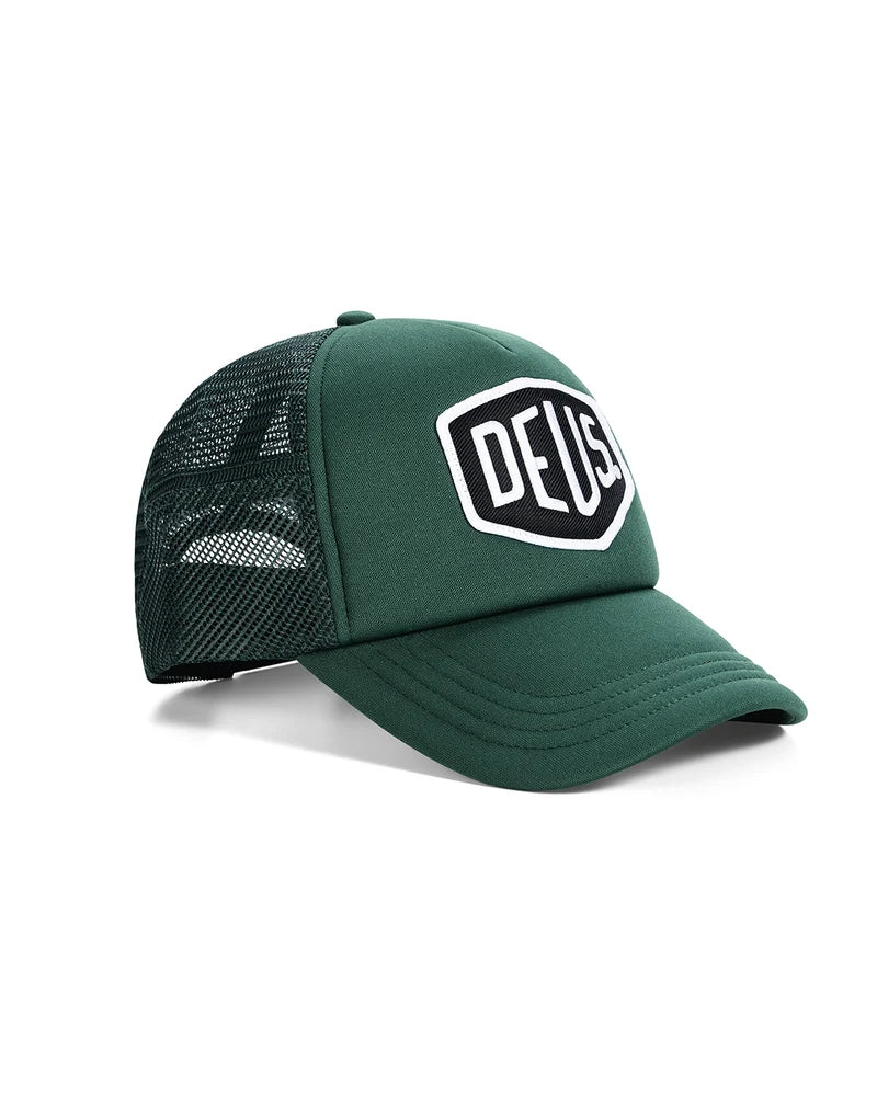 DEUS BAYLANDS TRUCKER CAP - RACING GREEN