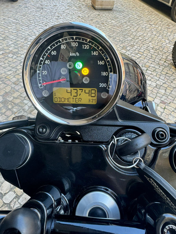 MOTO GUZZI V7 III STONE