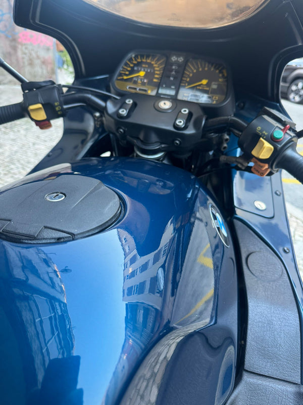 BMW K1