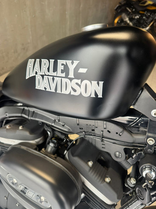 HARLEY DAVIDSON - SPORTSTER 883