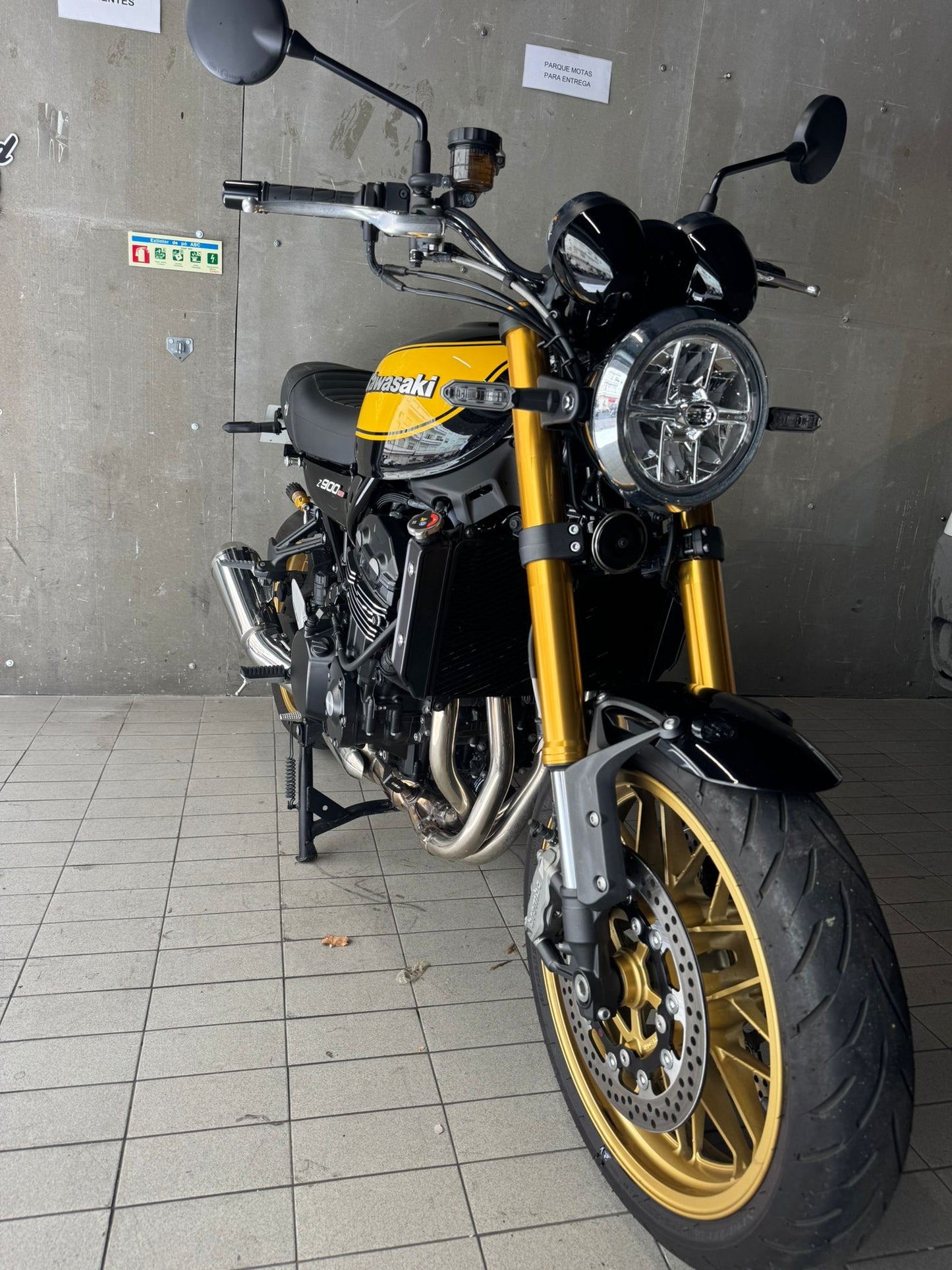 Kawasaki  Z 900 RS SE, 2024