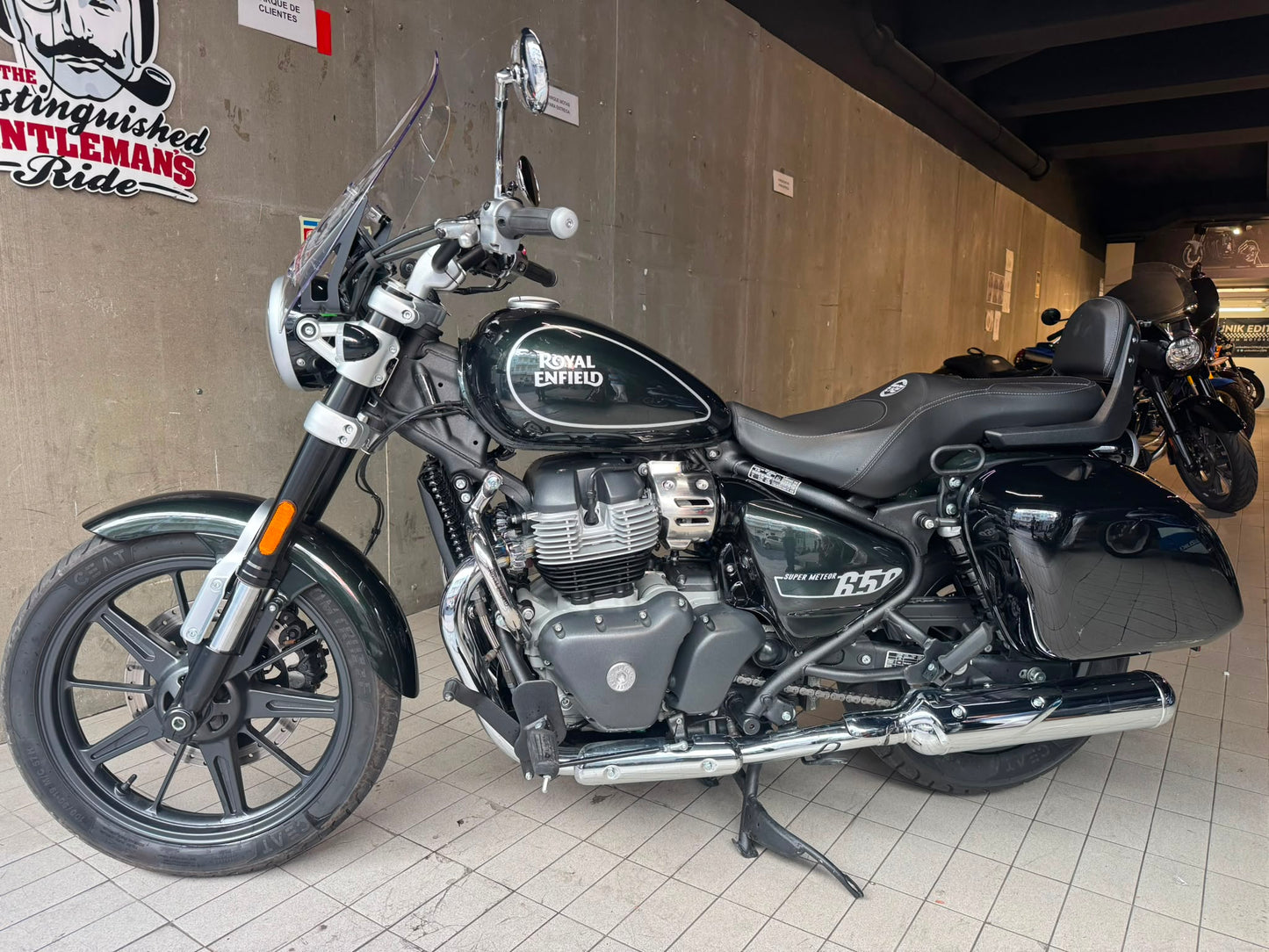ROYAL SUPER METEOR 650 - 2025 EXTRAS
