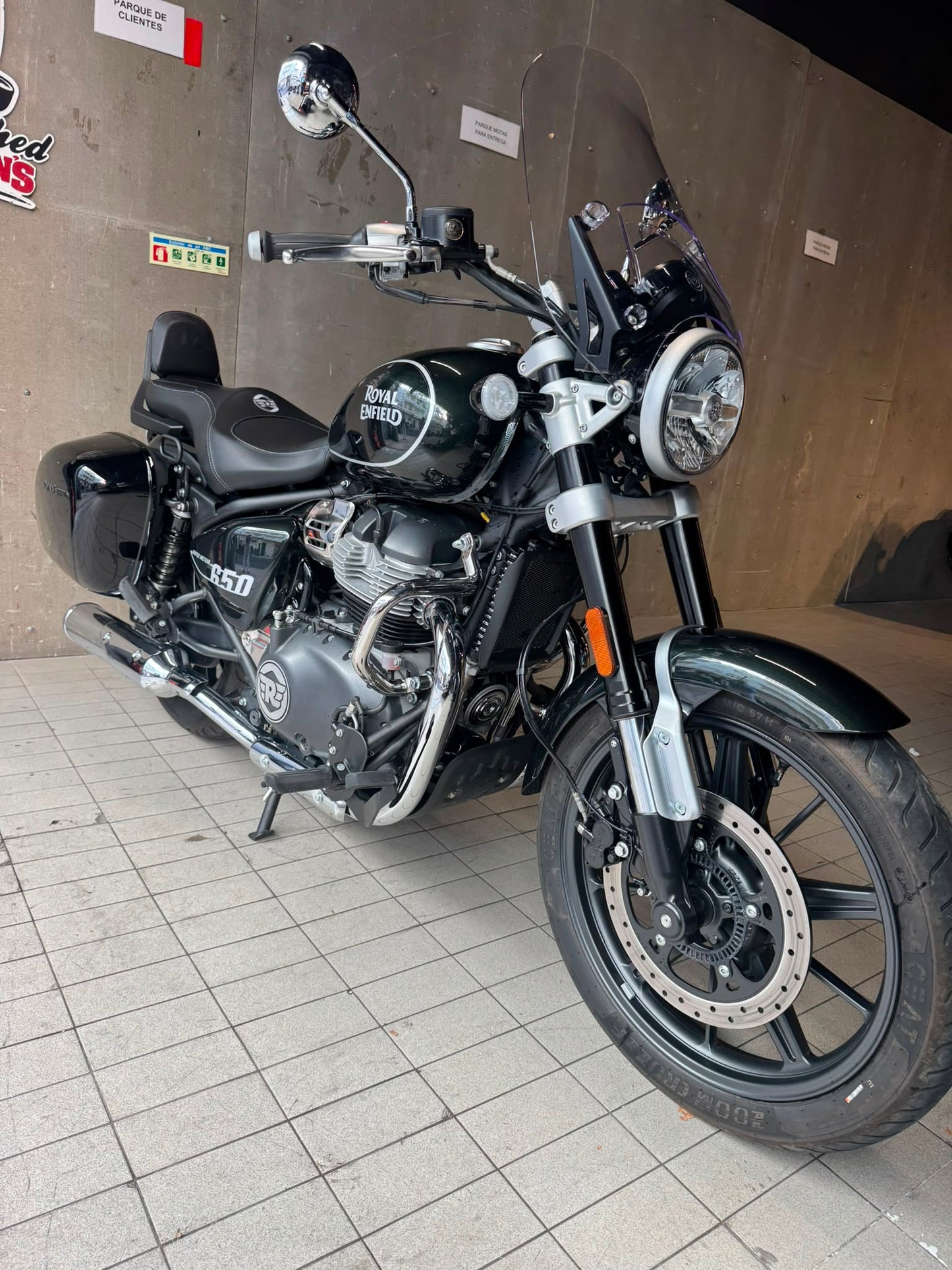 ROYAL SUPER METEOR 650 - 2025 EXTRAS