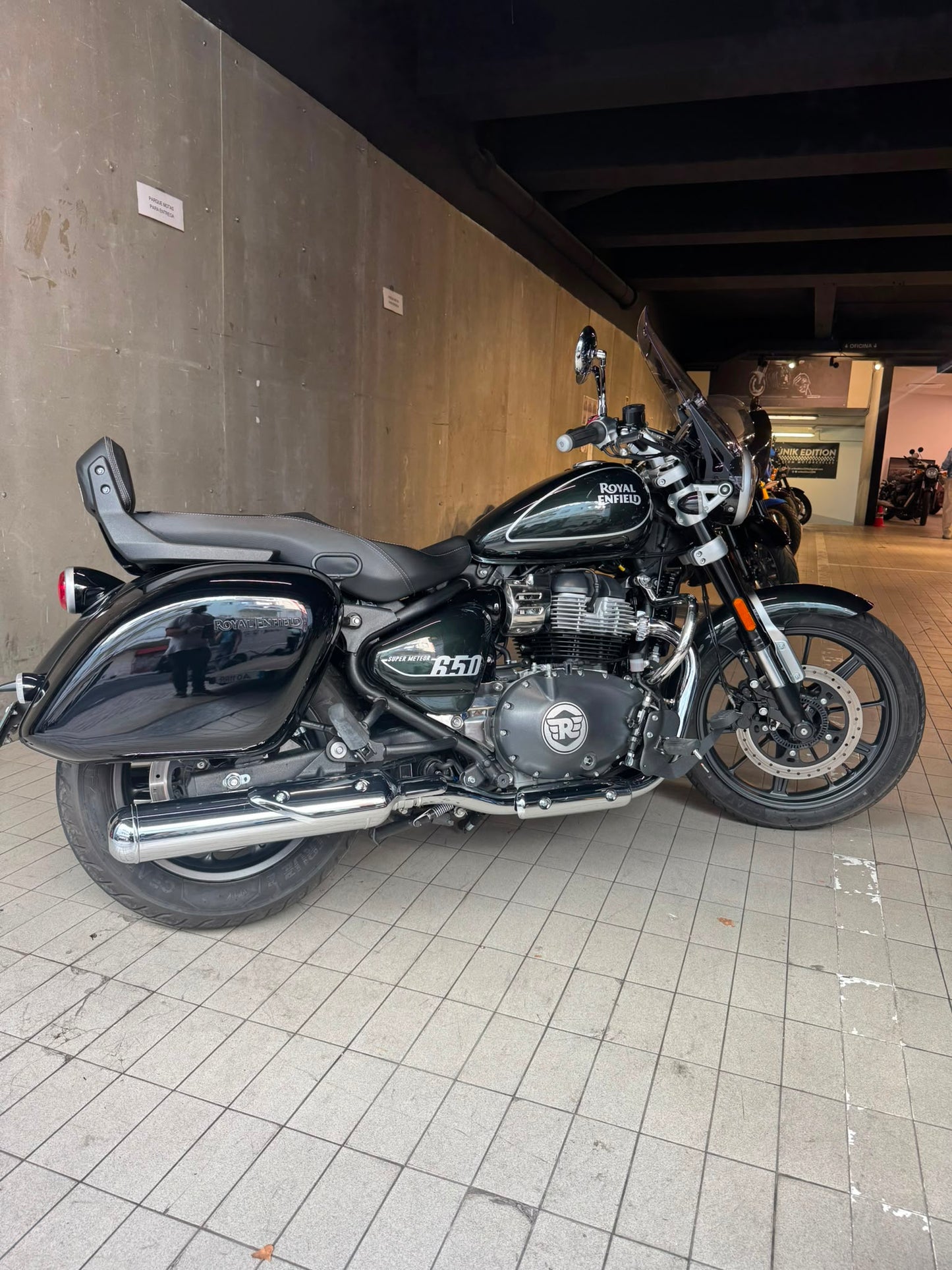 ROYAL SUPER METEOR 650 - 2025 EXTRAS
