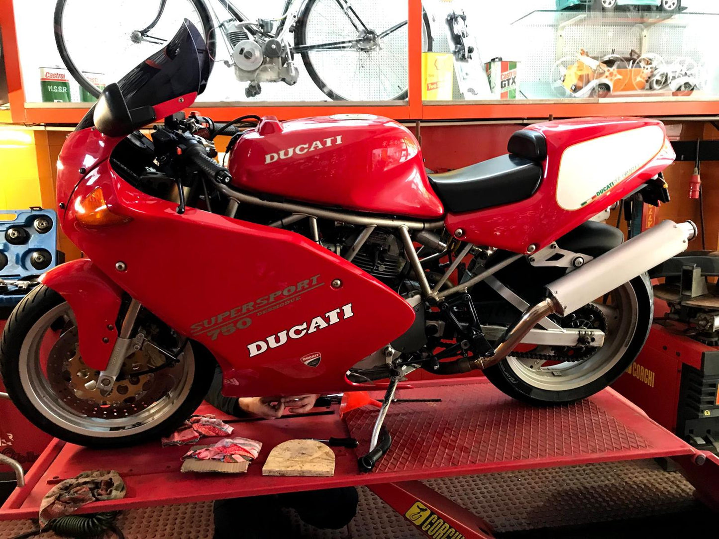 Ducati - 750 Supersport Desmodue - 1995