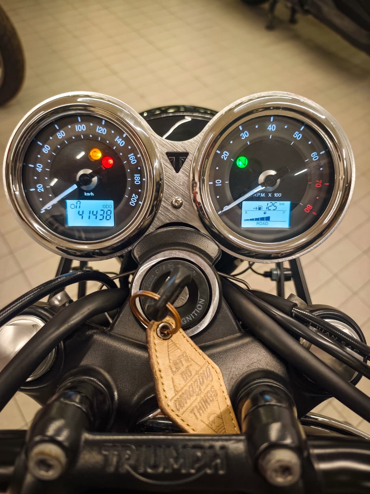 TRIUMPH BONNEVILLE T120 2019