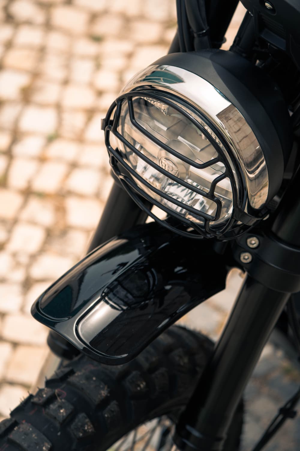 Royal Enfield Bear 650 Custom by Unik