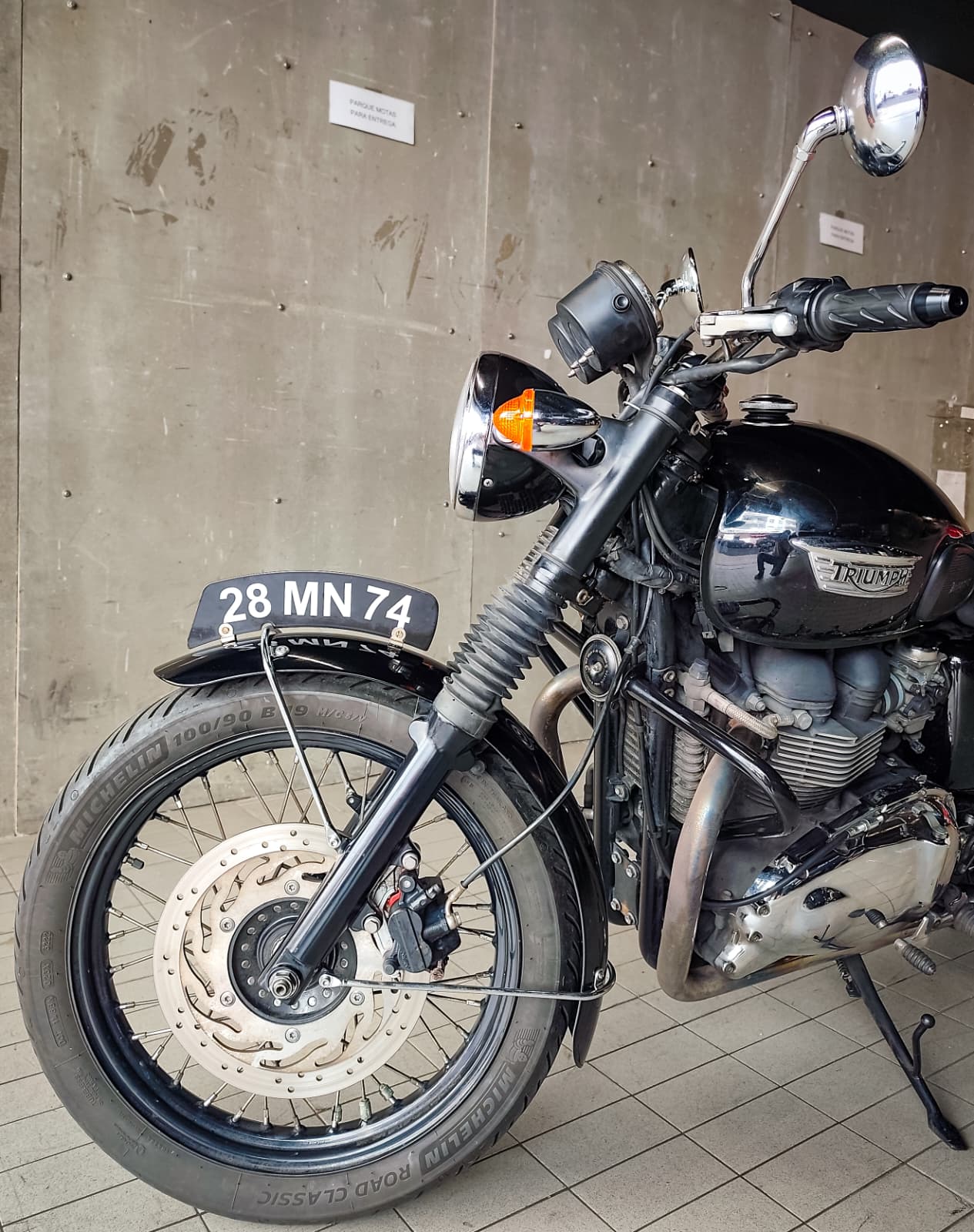 Triumph Boneville T100 2011