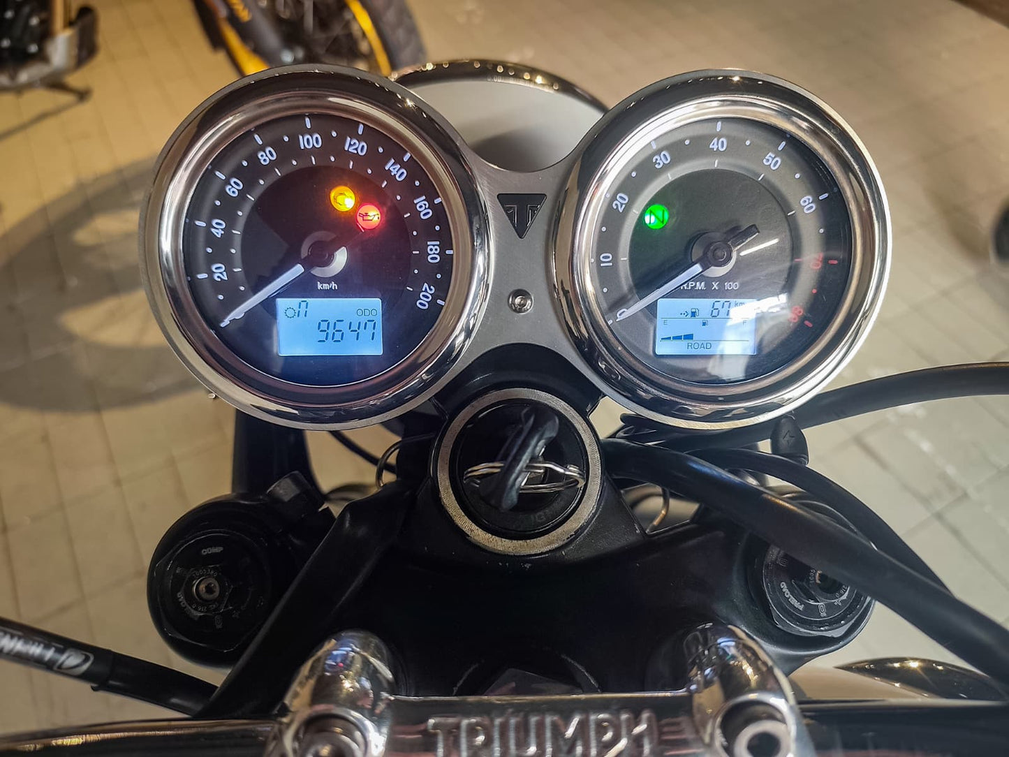 TRIUMPH BONNEVILLE T120 2017