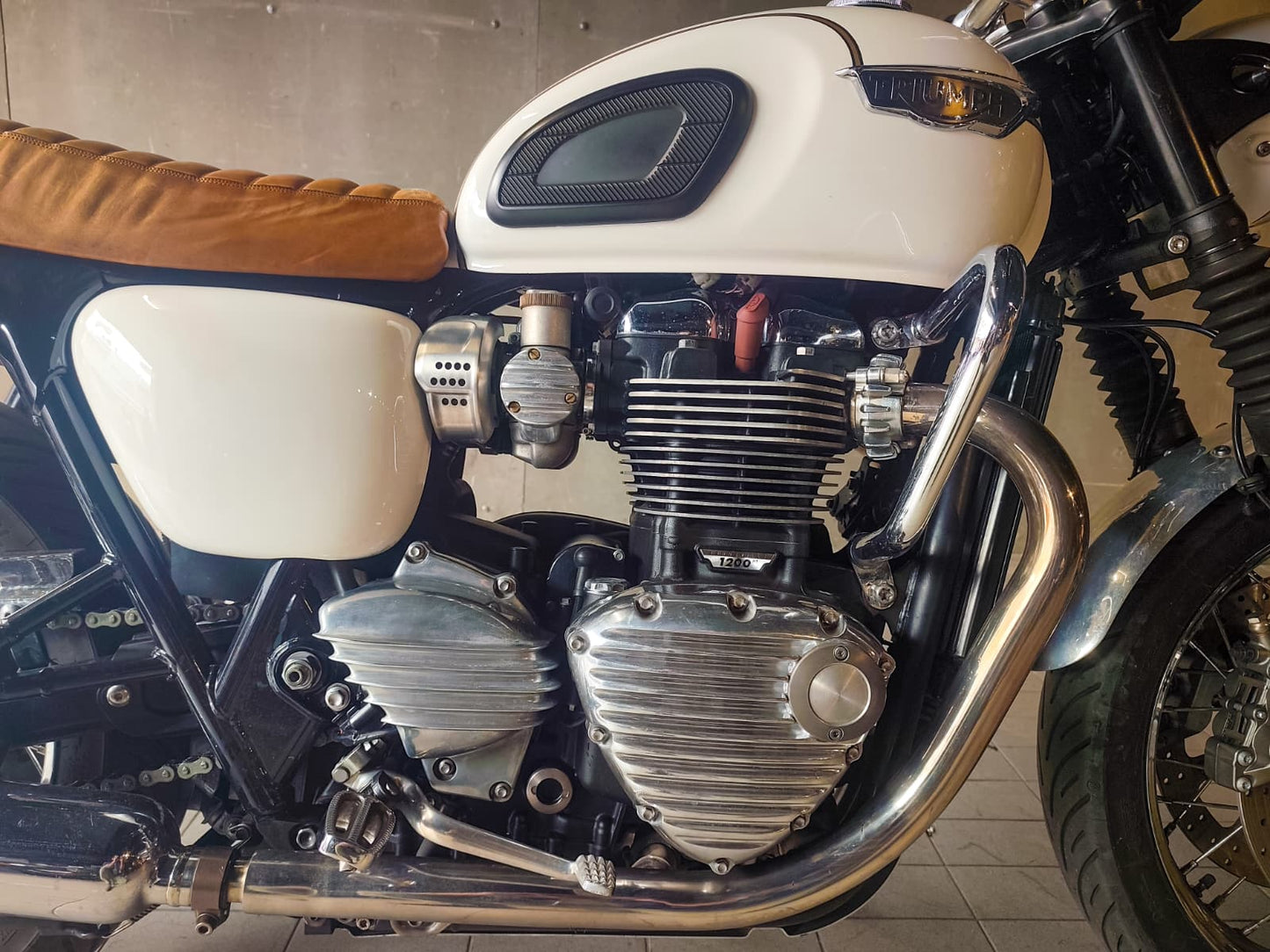 TRIUMPH BONNEVILLE T120 2017