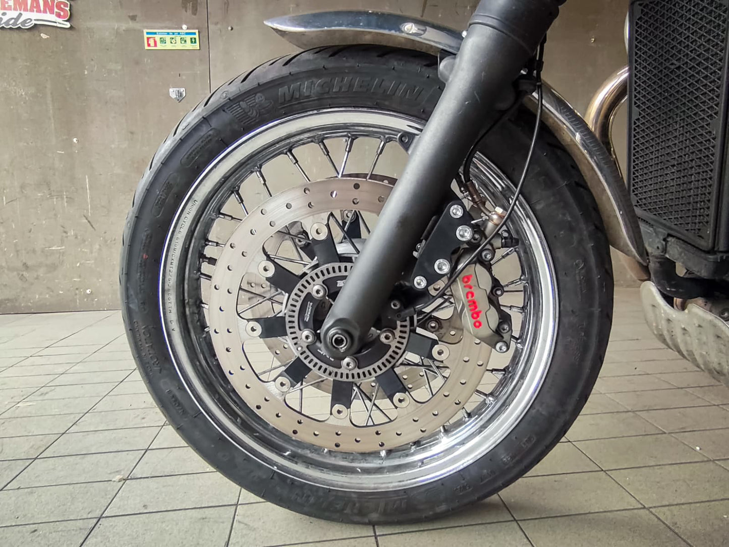 TRIUMPH BONNEVILLE T120 2017