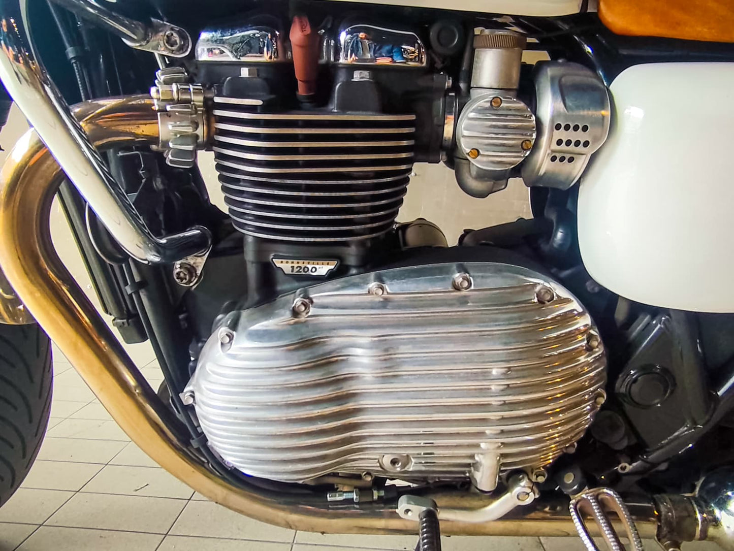 TRIUMPH BONNEVILLE T120 2017
