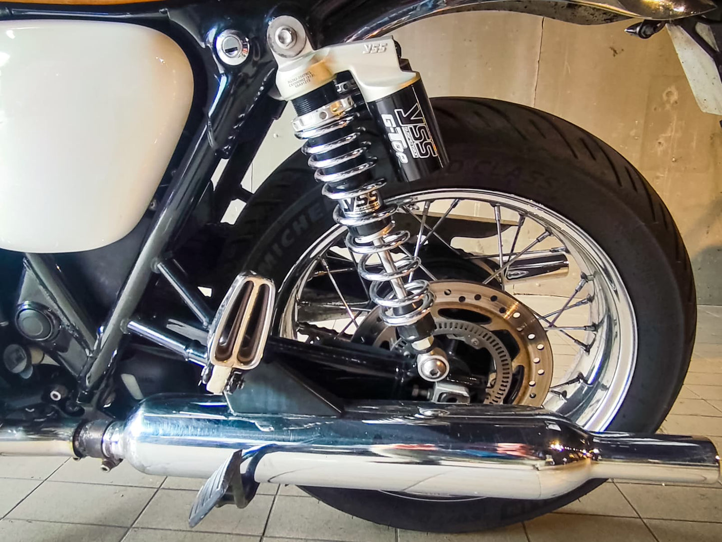 TRIUMPH BONNEVILLE T120 2017