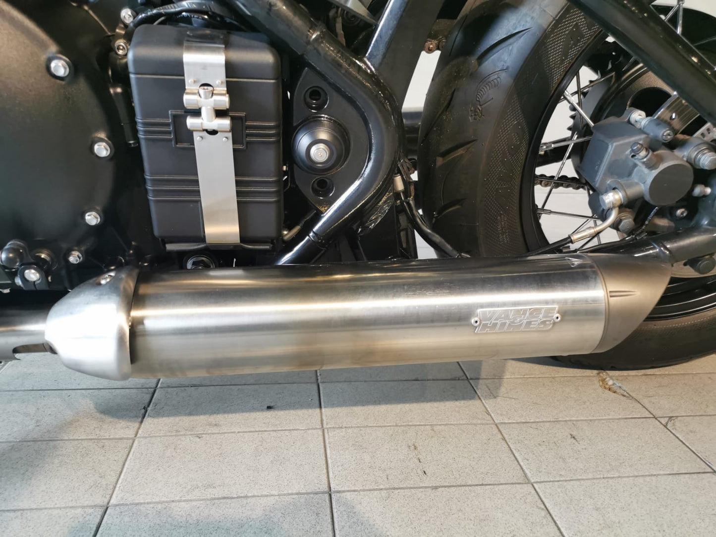 TRIUMPH BOBBER 1200