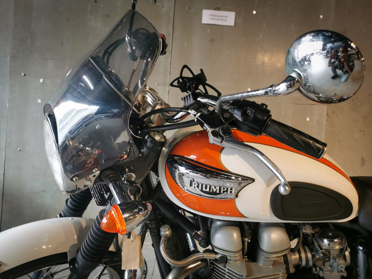 Triumph Bonneville T100 2007 – Última carburada 865cc