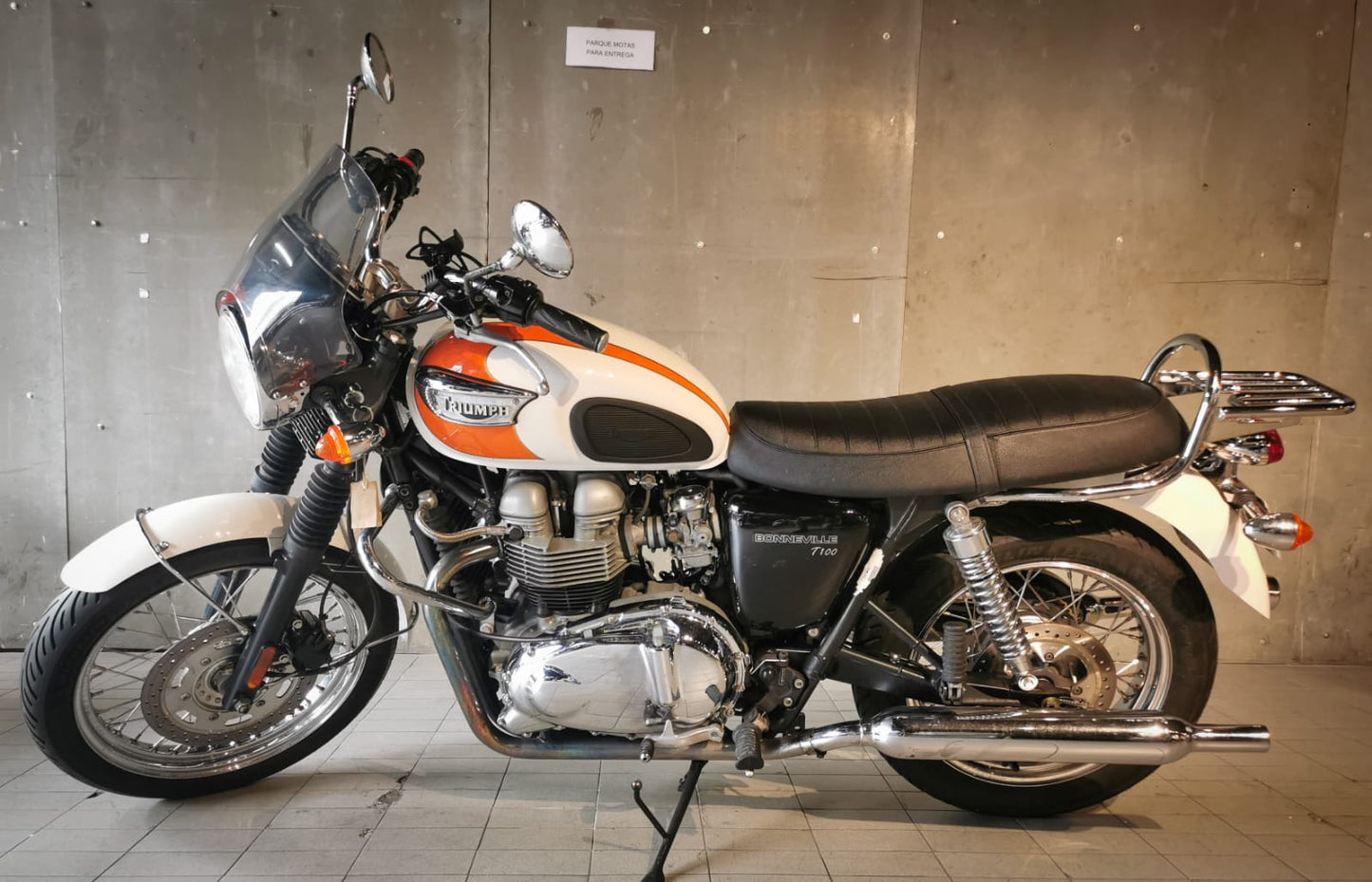 Triumph Bonneville T100 2007 – Última carburada 865cc