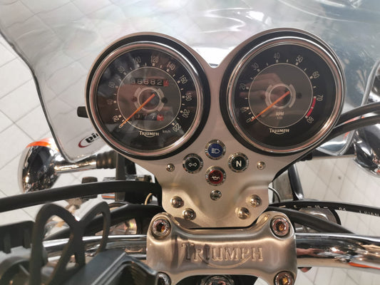 Triumph Bonneville T100 2007 – Última carburada 865cc
