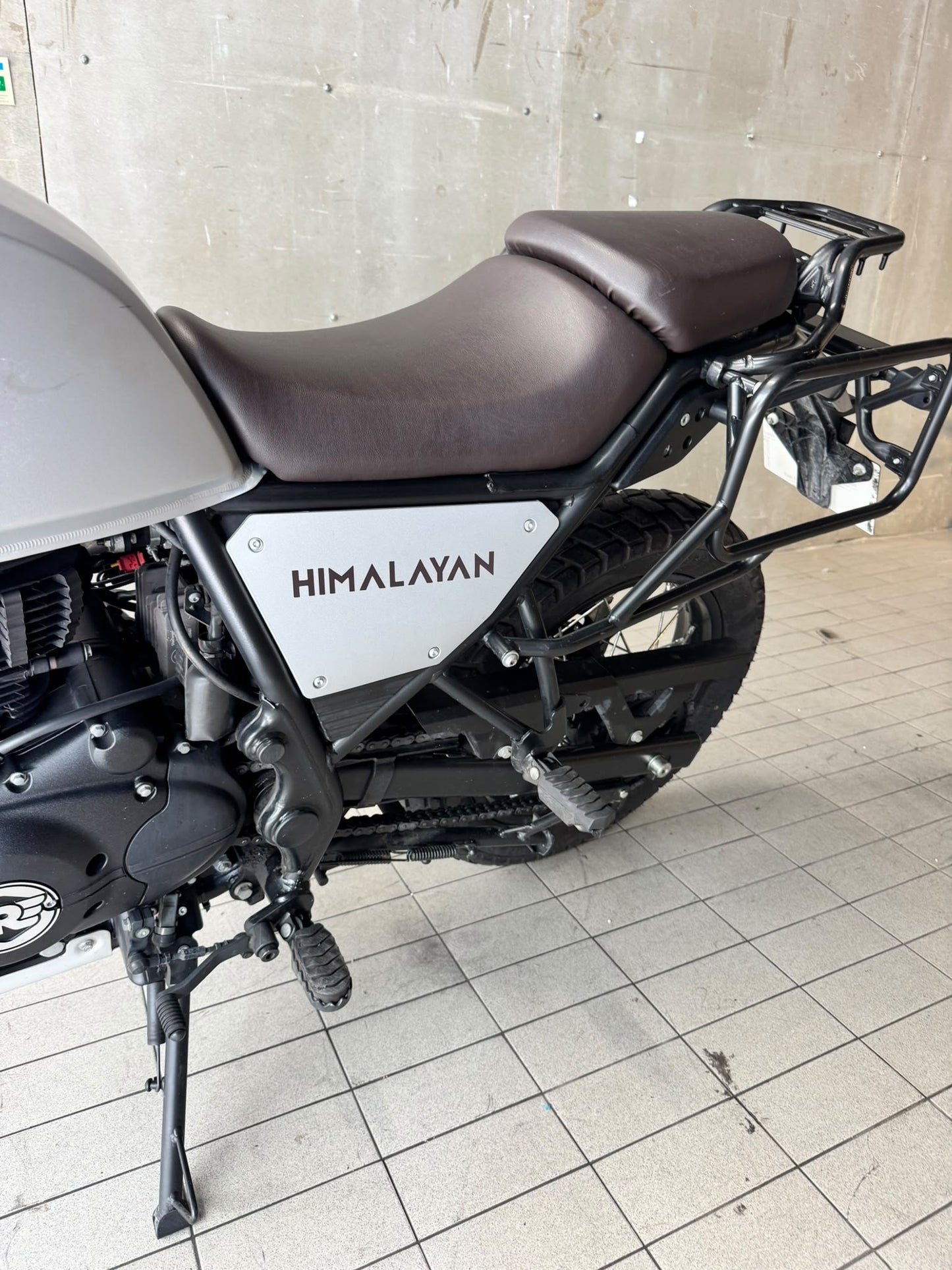 ROYAL ENFIELD - HIMALAYAN 411