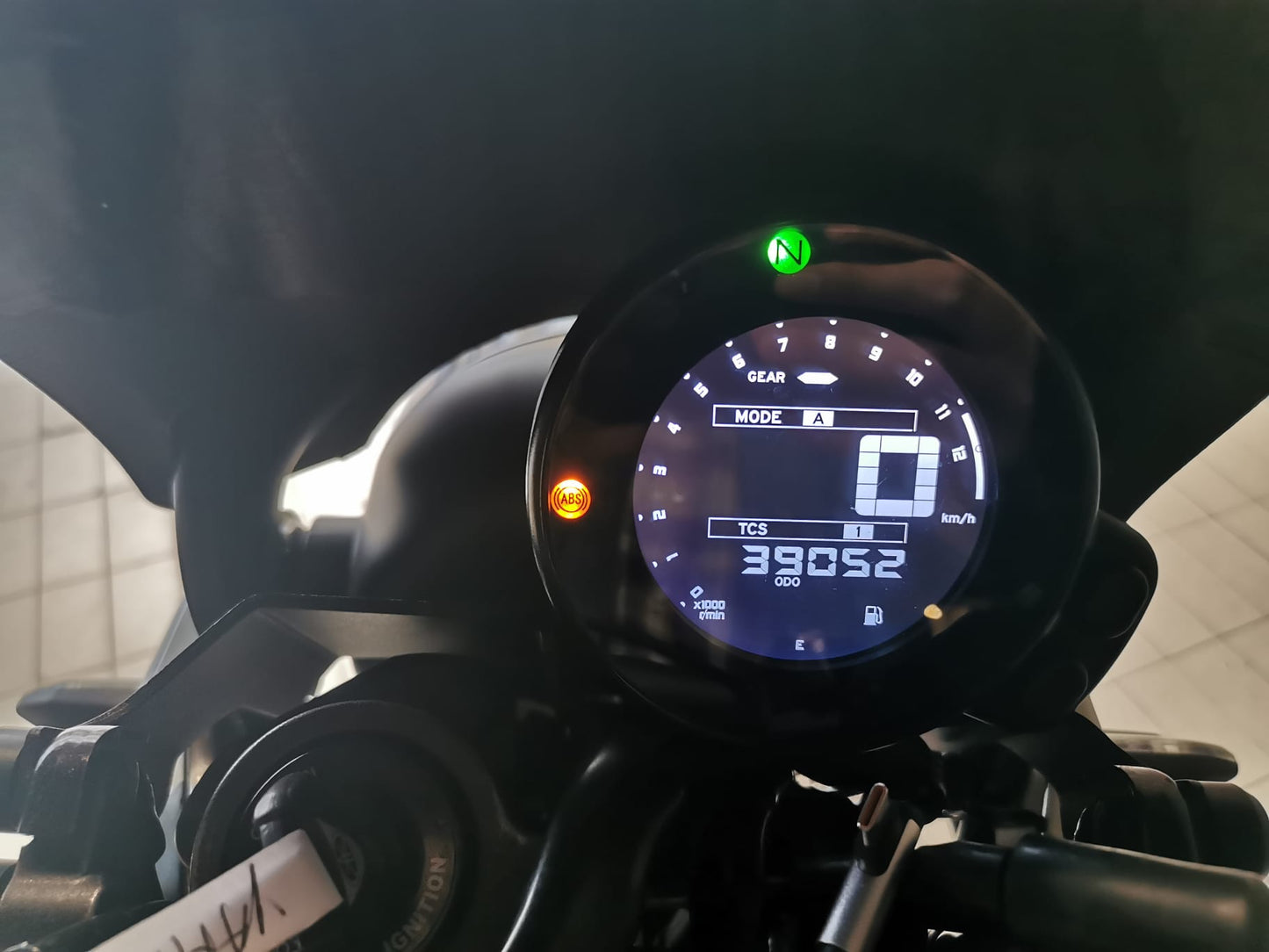 YAMAHA XSR900