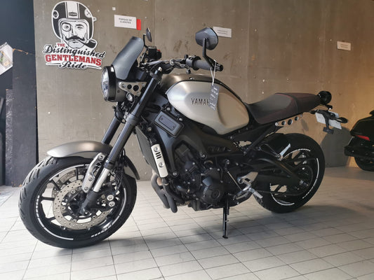 YAMAHA XSR900