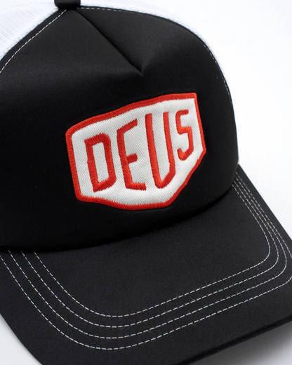 DEUS SHIELD LUXX TRUCKER - BLACK