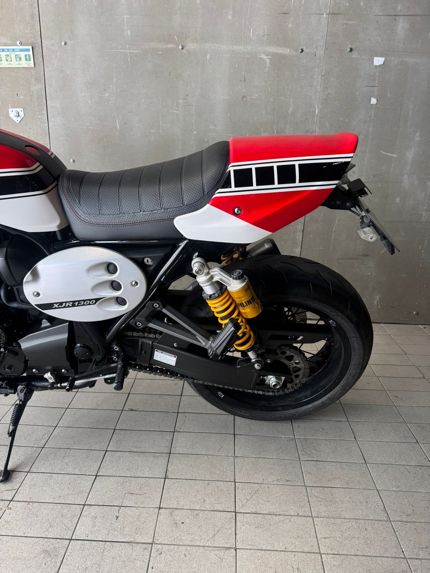 YAMAHA XJR 1300