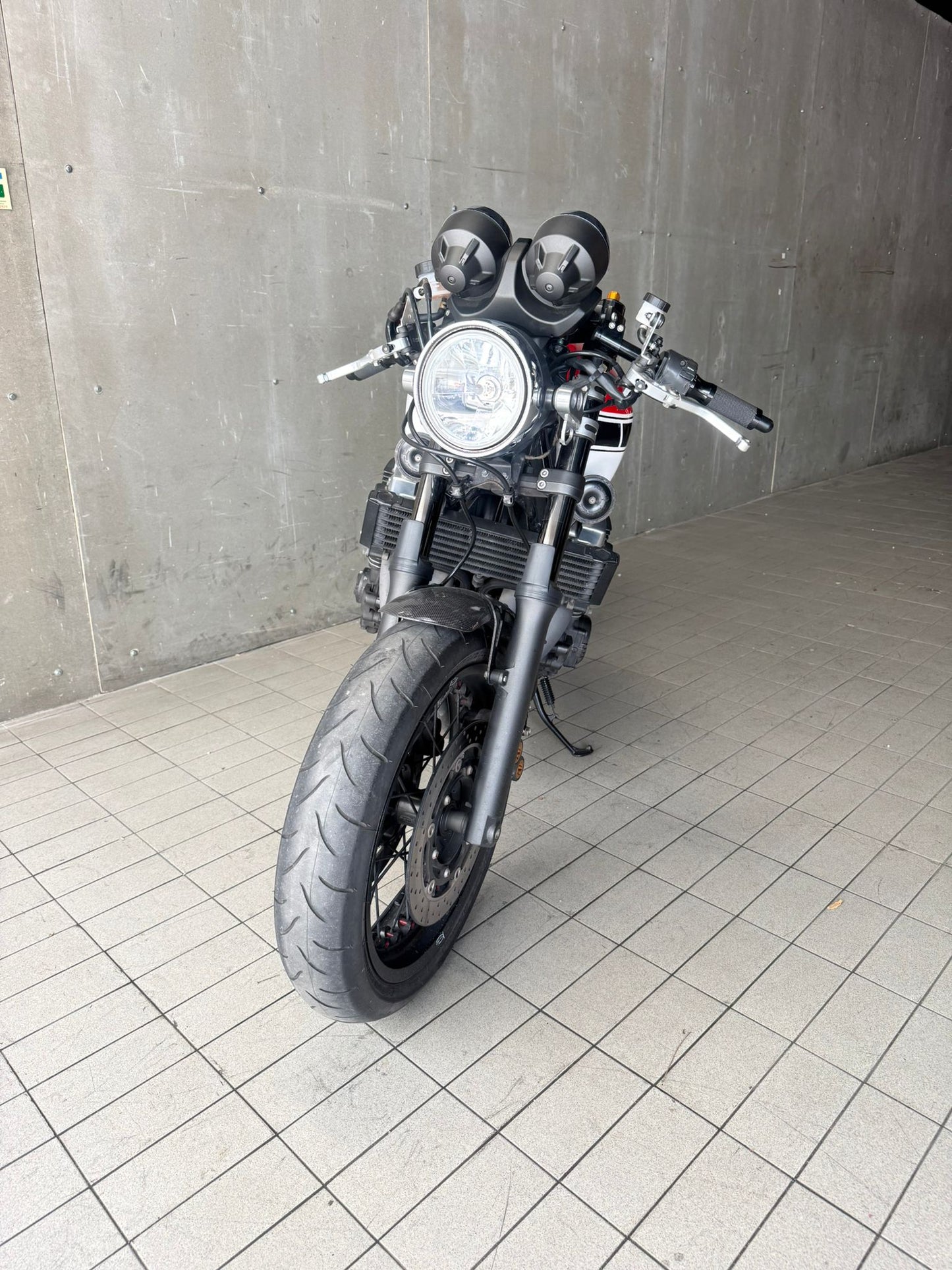 YAMAHA XJR 1300