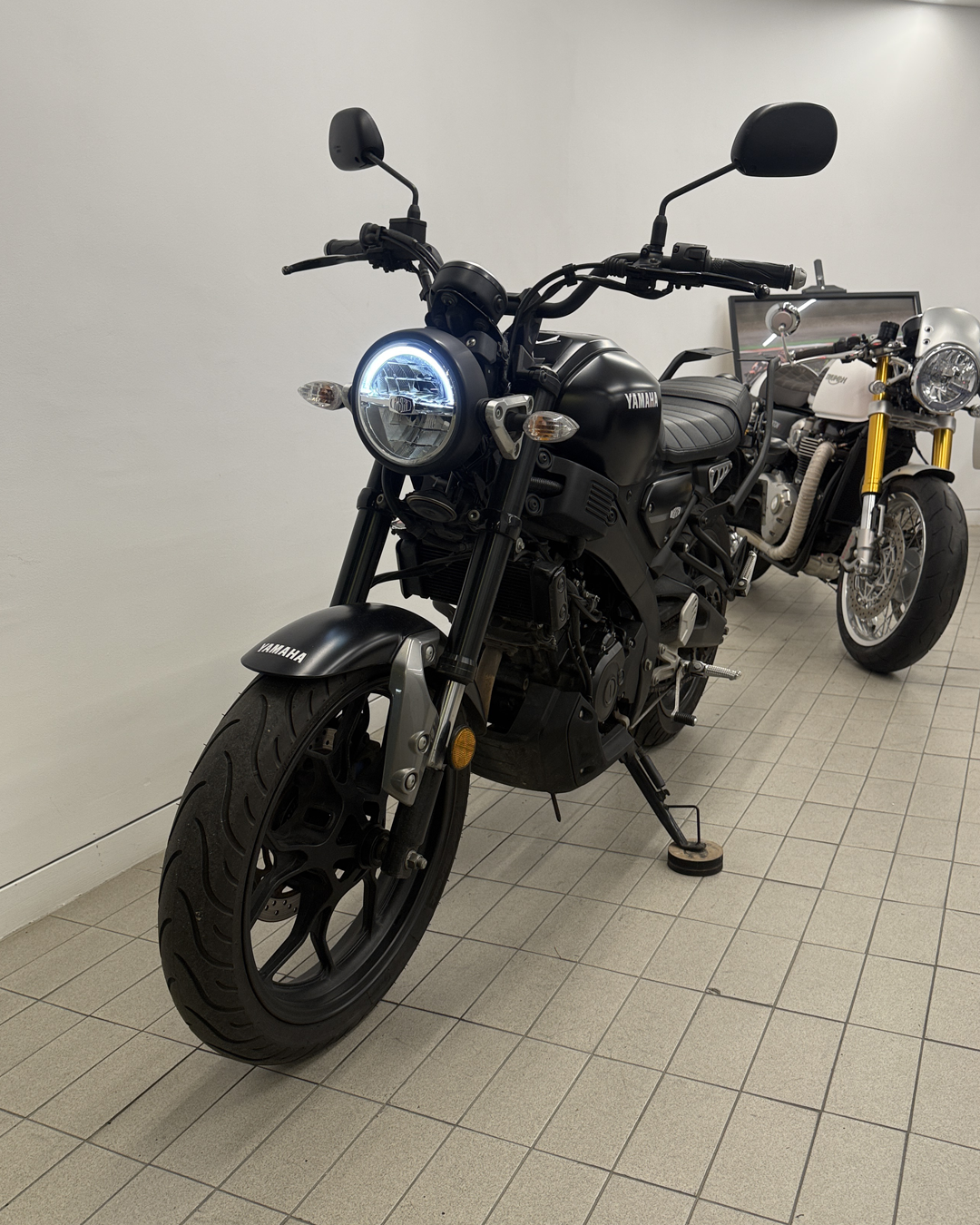 YAMAHA XSR 125