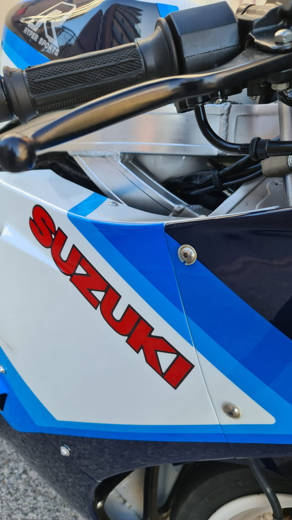 SUZUKI GSX -R1100